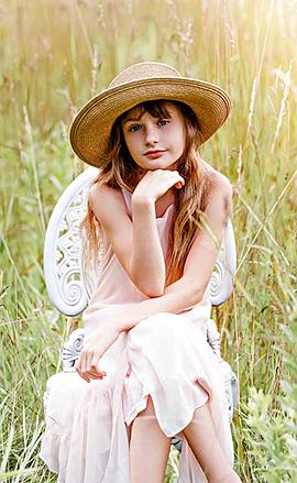 Anastasia Veronica Lee