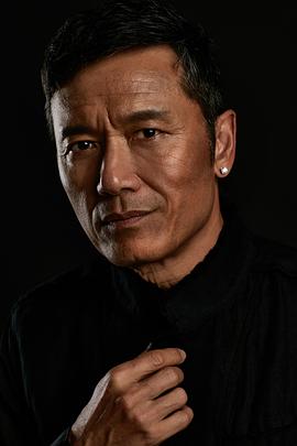 苗侨伟