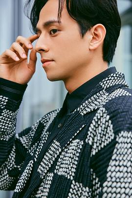 满岛真之介
