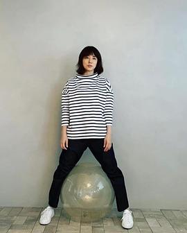 石田百合子