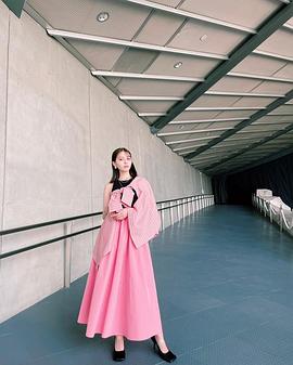 加藤娜娜