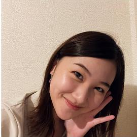 山口麻友