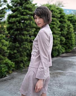 连诗雅