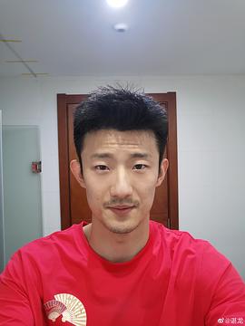 谌龙