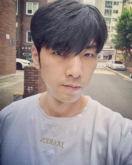 魏智雄