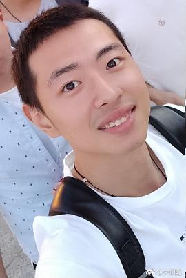 朱祺隆