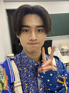 藤冈真威人