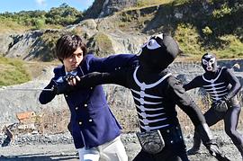 藤冈真威人