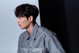李基泽