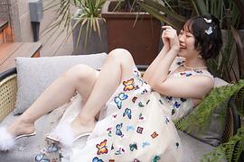 架乃由罗