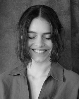 Leona Sklenickova