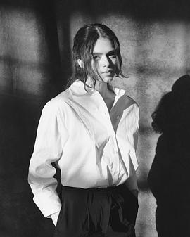 Leona Sklenickova