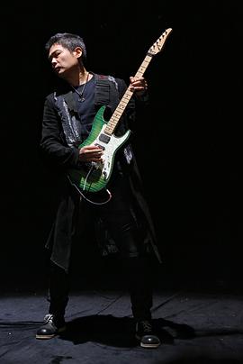 李彤