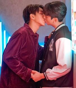 腾·阿披维特·乌埃姆