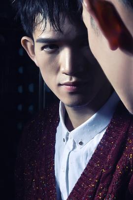 李东海
