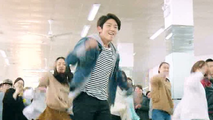 先行版 (中文字幕)