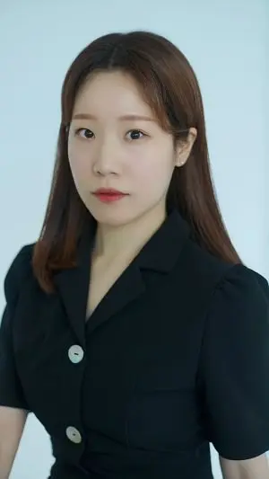 杨夏尹