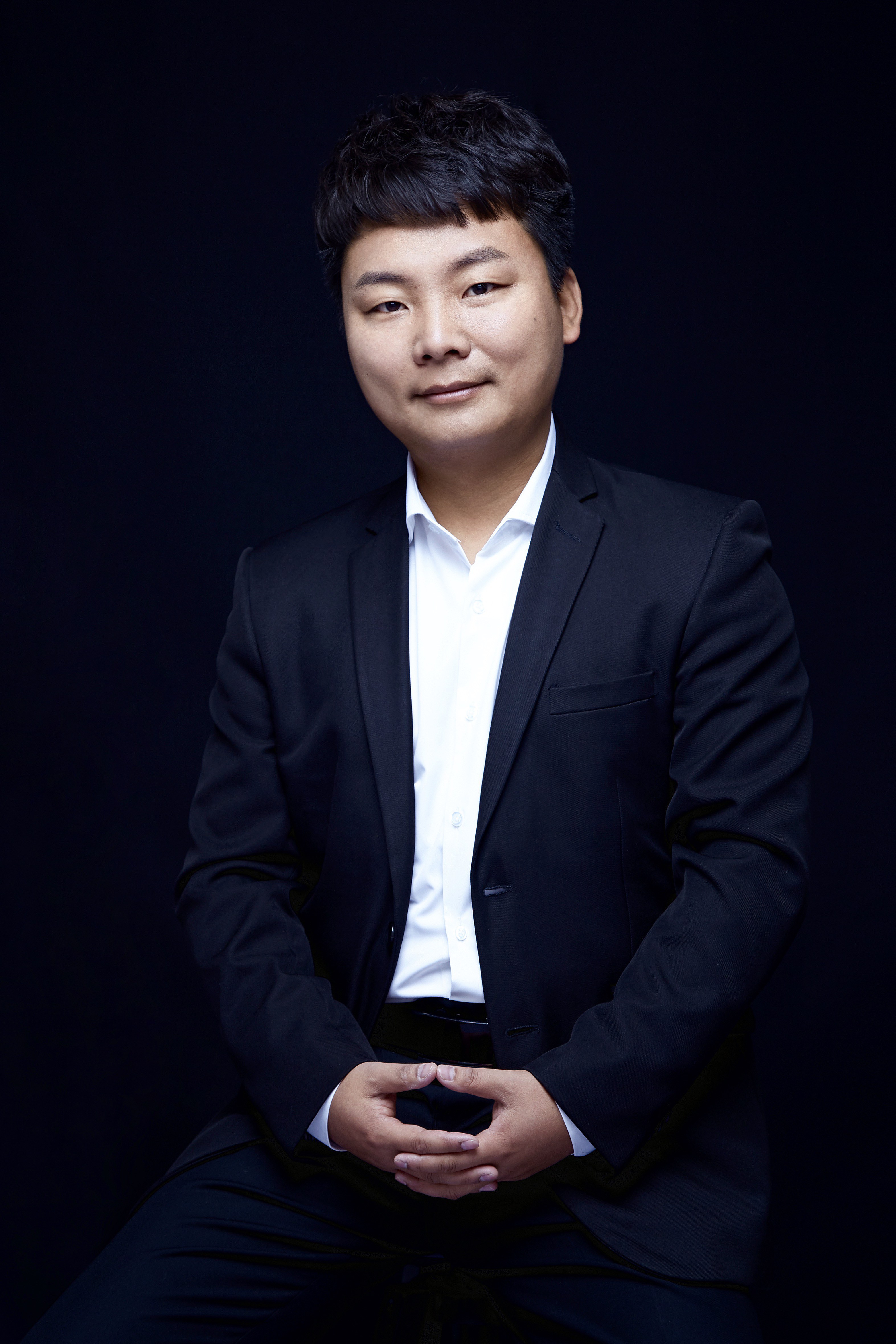 屈柏成