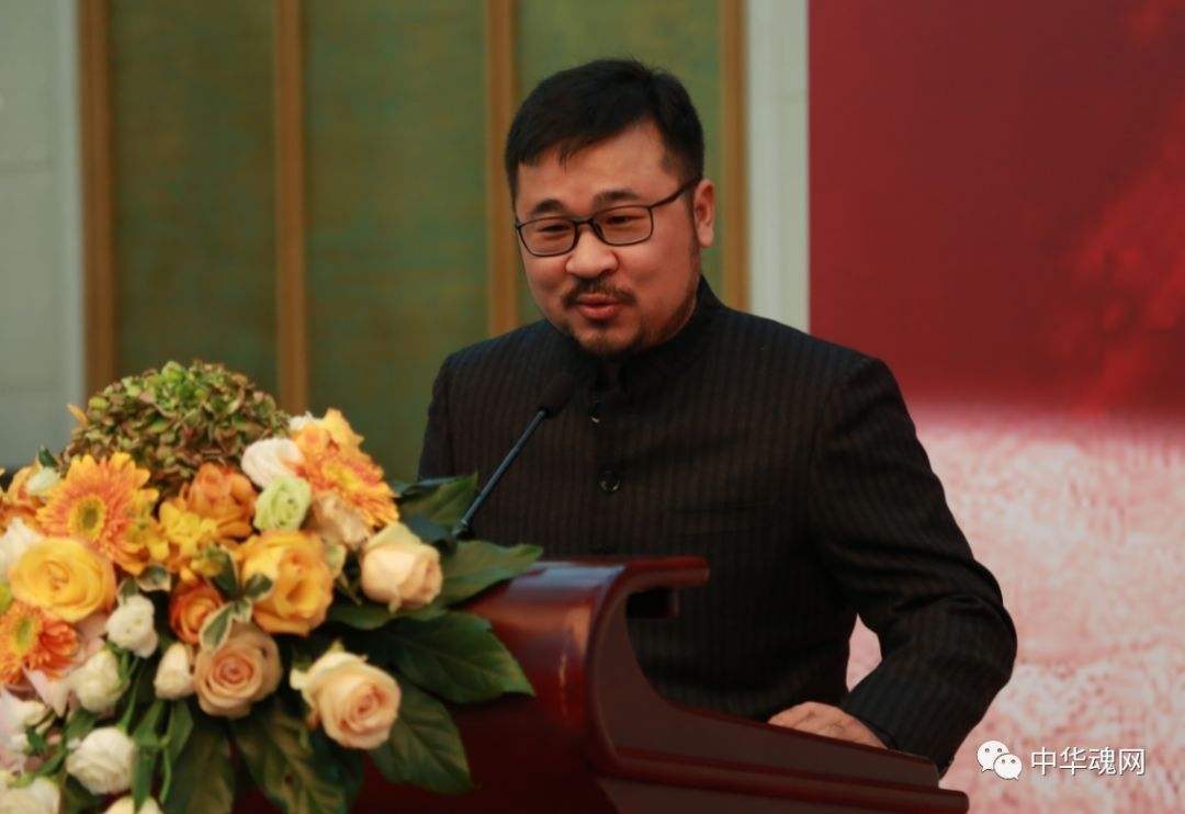 娄毅