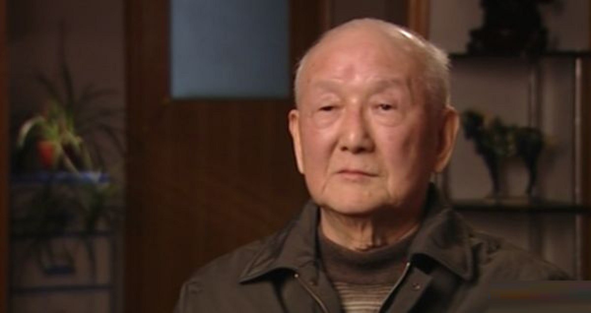 何孝充