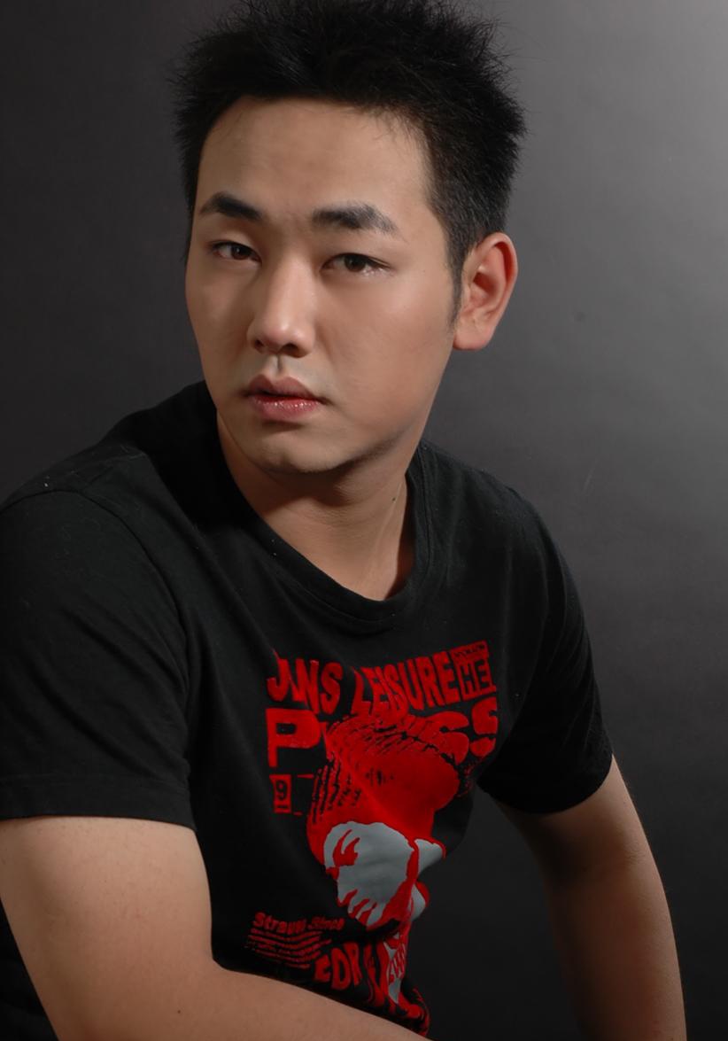 陈嘉男
