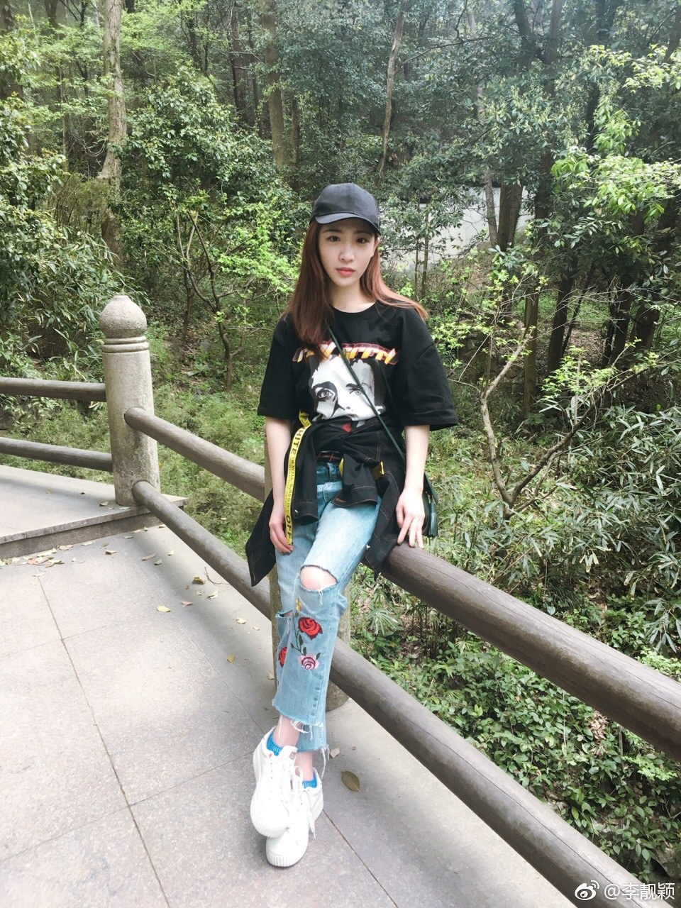 李靓颖