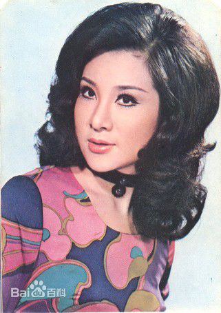 杨小萍