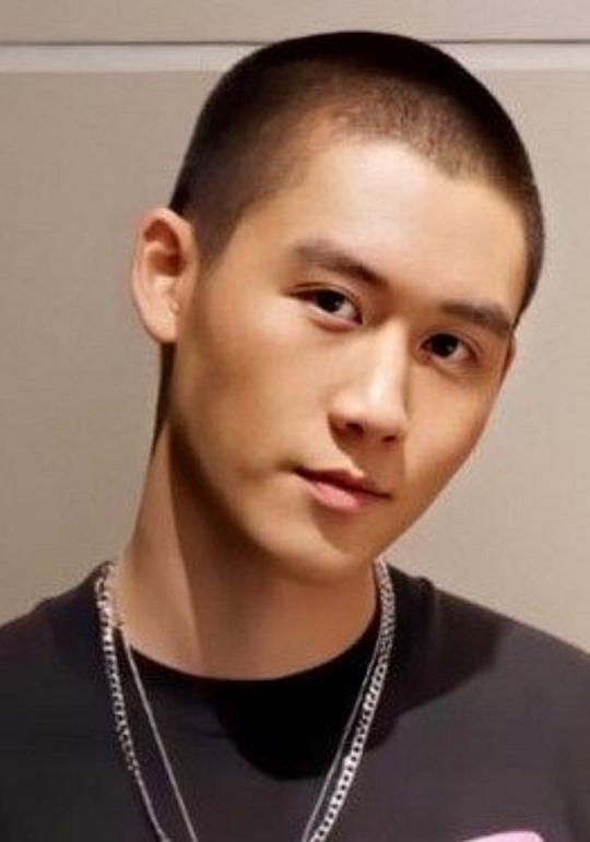 陂斯特·纳塔佩杰-乌多姆乔克