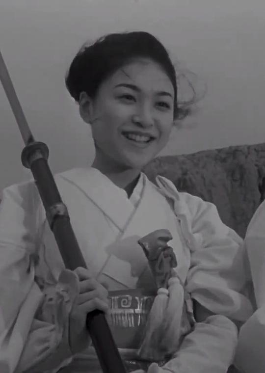 星川なぎね