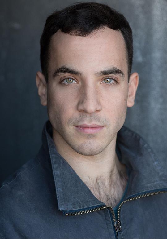 Dan Nicholson