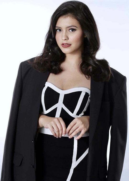 Claire Ruiz
