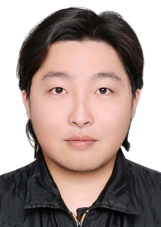 万润泽
