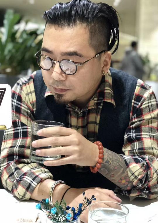 戴晗