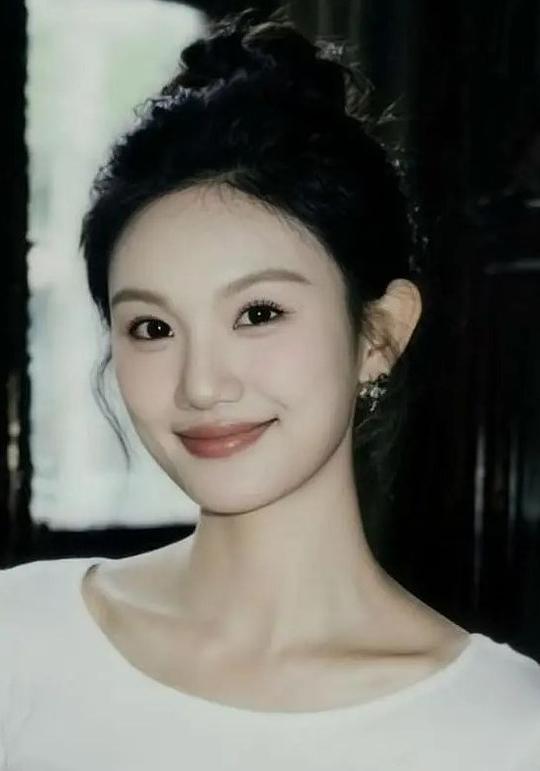 胡姗姗