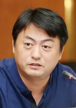 潘采夫