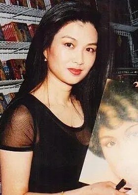 薰妮
