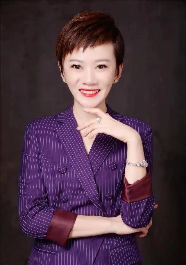 吴冰