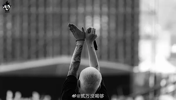 贰万