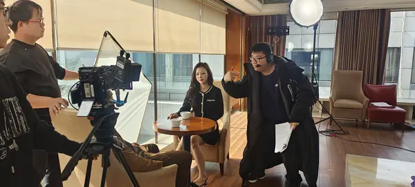 万立林