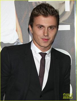 肯尼·沃莫尔德