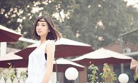 斓曦