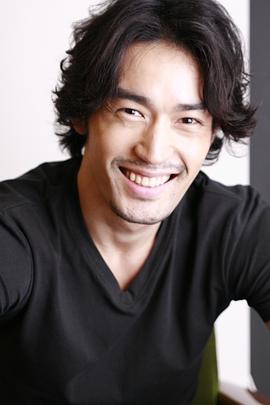 大谷亮平
