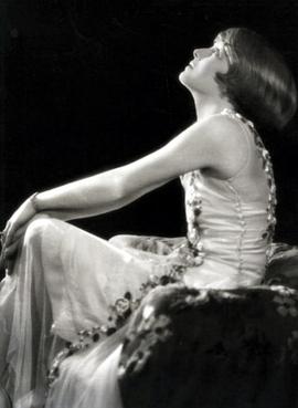 Claire Windsor