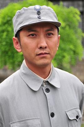 李华