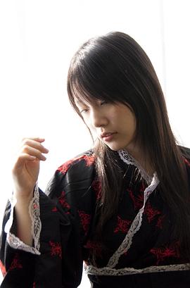 内田真礼
