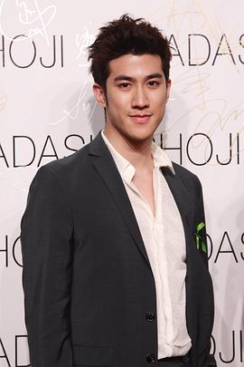 李治廷