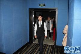 王栎昂