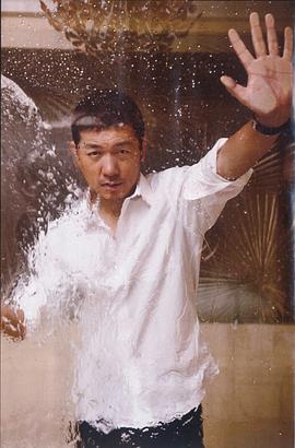 邢佳栋