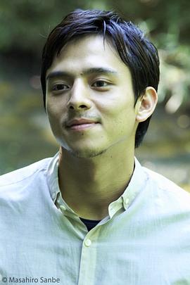 满岛真之介