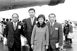 李行